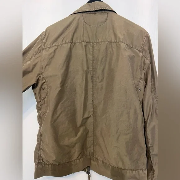 Guess Olive Green Lightweight Jacket with Relaxed Fit - Picture 9 of 15